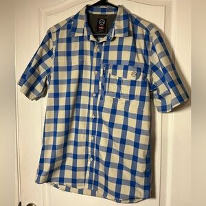Wrangler All Terrain Gear Button Down Blue and Cream Checkered Shirt
